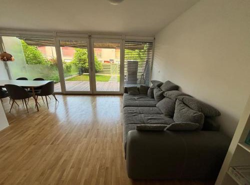 Dreamy nature apartment near city-family friendly, FREE parking in Ljubljana
