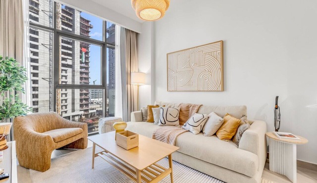 Elegant 1-Bedroom Home in Dubai in Dubai