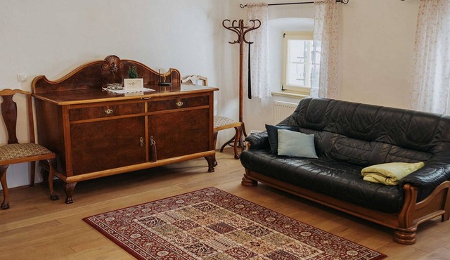 Enchanted Misty Valley Cottage Apartments - Classic One Bedroom Apartment in Sentjost nad Horjulom