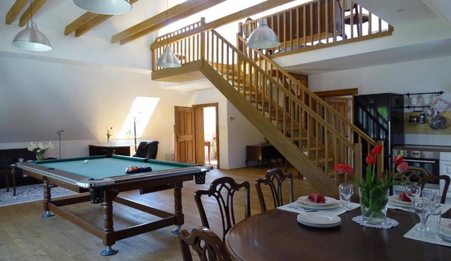 Enchanted Misty Valley Cottage Apartments - Comfort One Bedroom Apartment in Sentjost nad Horjulom