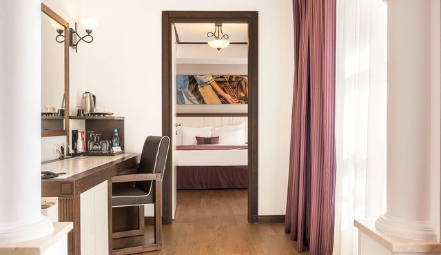Epoque Hotel - Relais & Chateaux in Bucharest