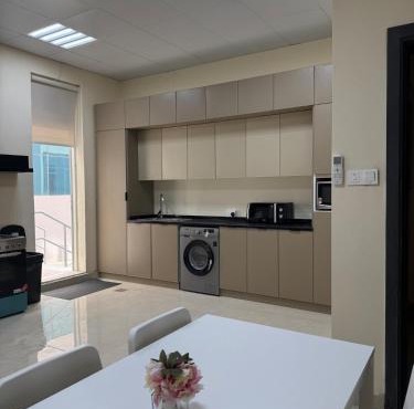 Extraordinary 6 Bedroom Villa in Abu Dhabi - Group Getaway in Muşaffaḩ