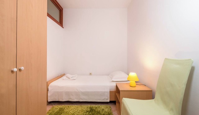 Family 3-bedroom apartment with private jacuzzi terrace Dubrovnik