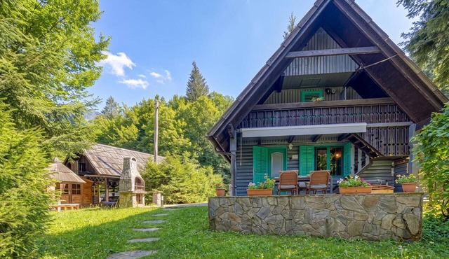 Fani's Riverside Home with Sauna & Beach, Kostel, Slovenia in Kostel
