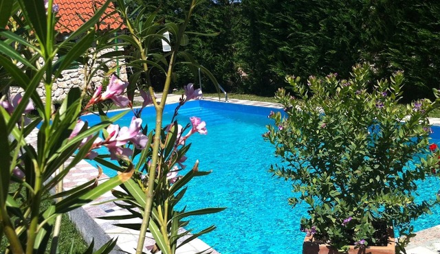 FROM 28.8.OFFERS,STUDIO,POOL,AIR CONDITIONING, FAMILIES,GROUPS,SEAVIEW,DISCOUNTS UP TO 55%