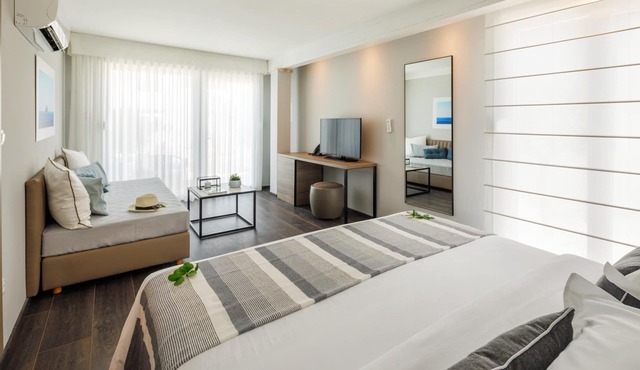 Gava Waterman Milna Resort