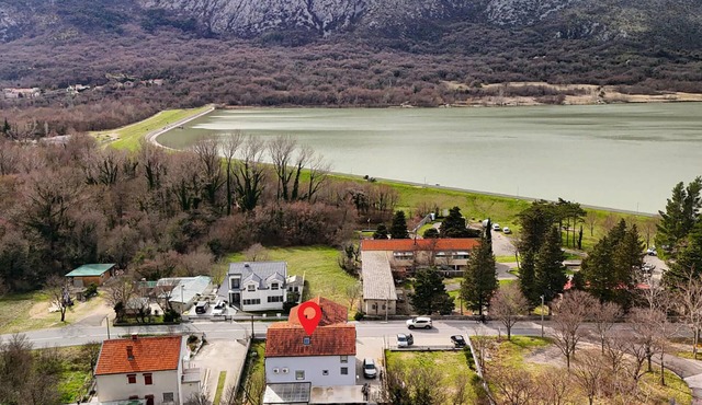 Gorgeous apartment in Tribalj with WiFi