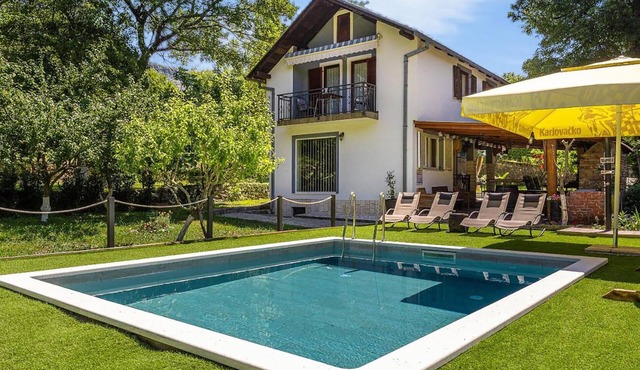 Gorgeous home in Grizane-Belgrad