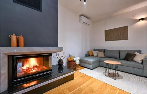 Gorgeous Home In Maglenca With Sauna
