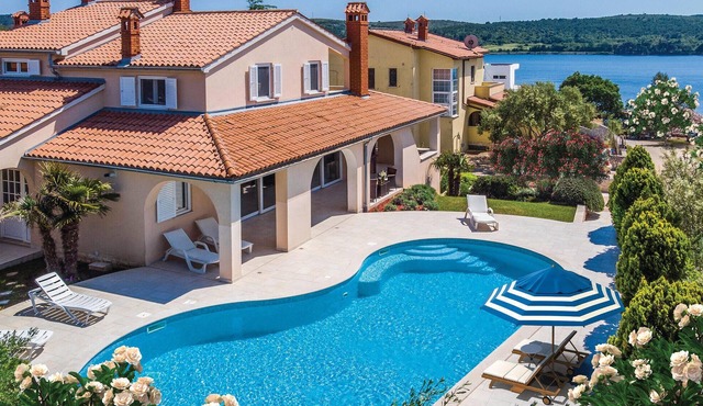 Gorgeous home in Pula