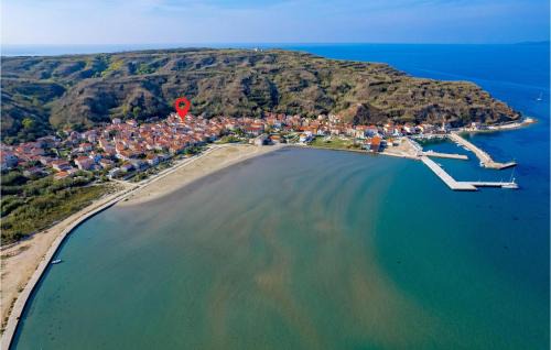 Gorgeous Home In Susak With Wifi in Susak