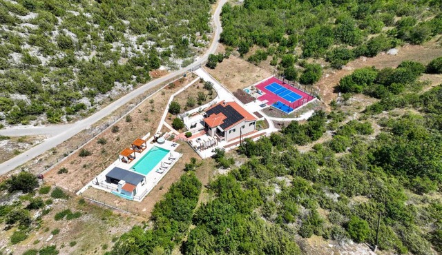 Gorgeous Home In Trogir