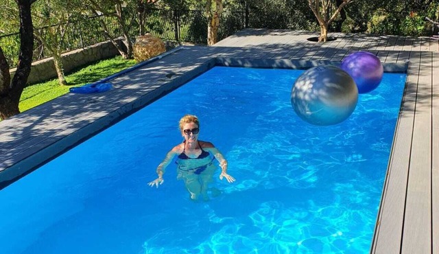 Great 4-bedroom villa with heated pool in Duće