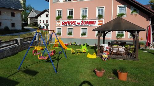 Guesthouse Pri Županu in Žiri