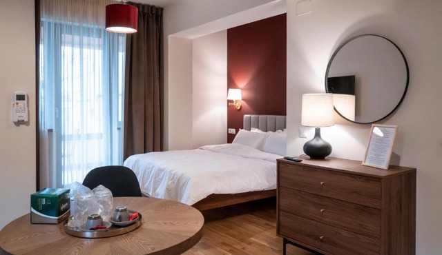 Habitat Suites - Modern Apartments with Terraces and Free Parking in Craiova