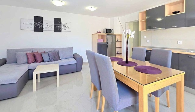 Holiday apartment mit Pool