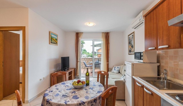Holiday apartment Villa Pinta with a large garden