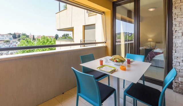 Holiday apartment with balcony and air conditioning in Poreč