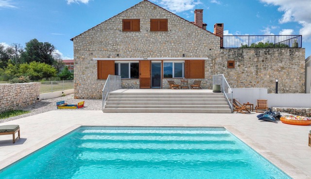 Holiday Home Demare with Heated Pool