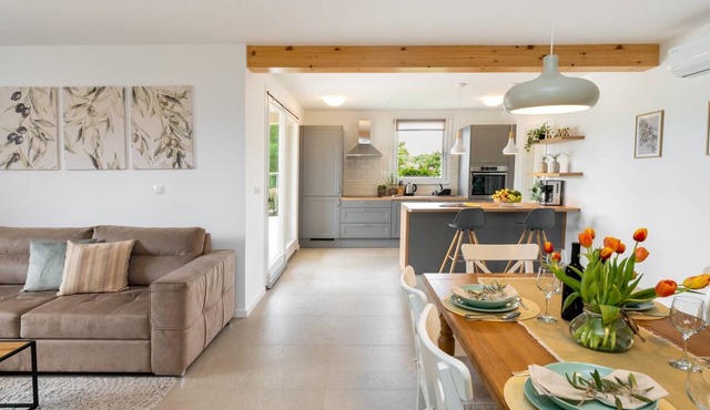 Holiday Home Milevoj - Three Bedroom Holiday Home