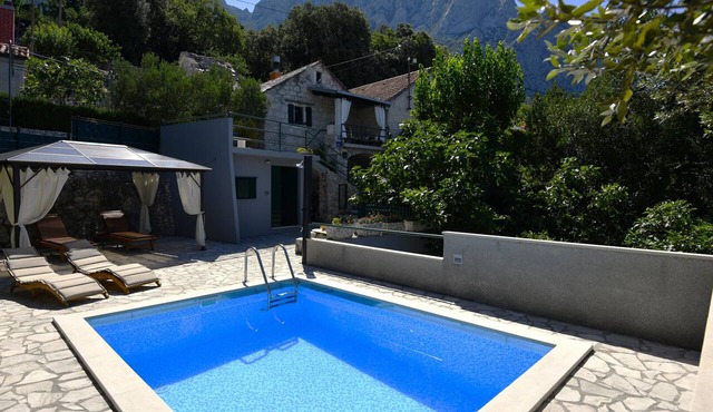 Holiday Home Volat -Baška Voda by Villas Guide