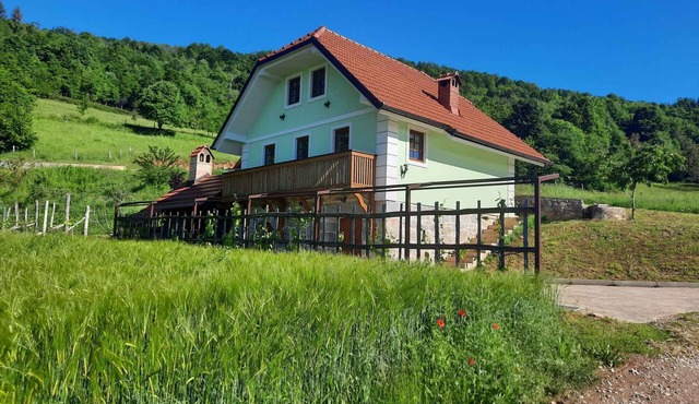Holiday home with a view in Semič