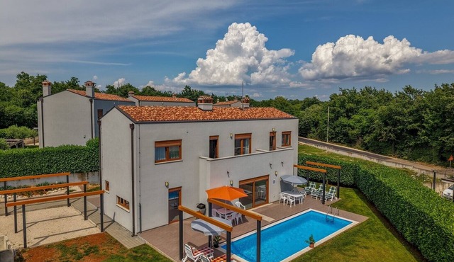 Holiday House Irina F - Pool Private
