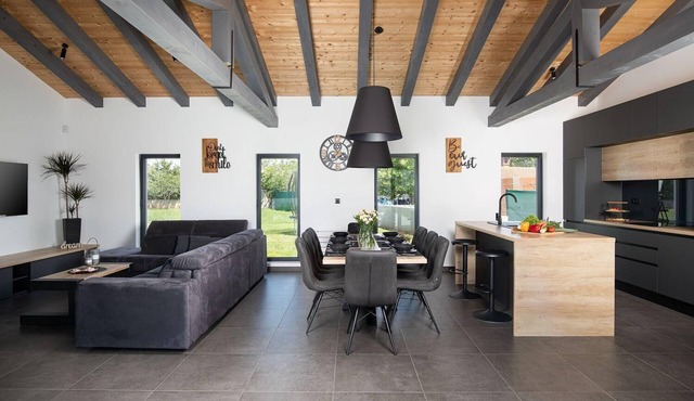 Holiday house Pula for 1 - 8 persons with 3 bedrooms - Holiday home in Pula