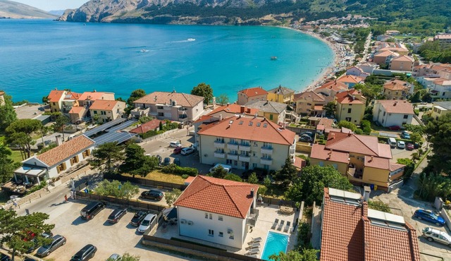 Holiday house with a swimming pool Baška, Krk (K-21537) in Baška