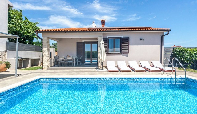 House Gortan with heated pool near Pula, Istria, Croatia