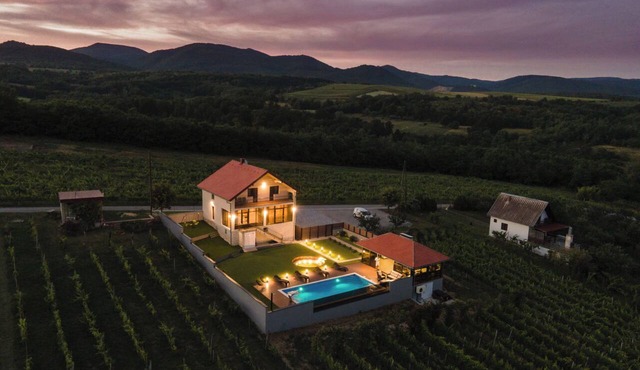 House King`s Hill by Interhome