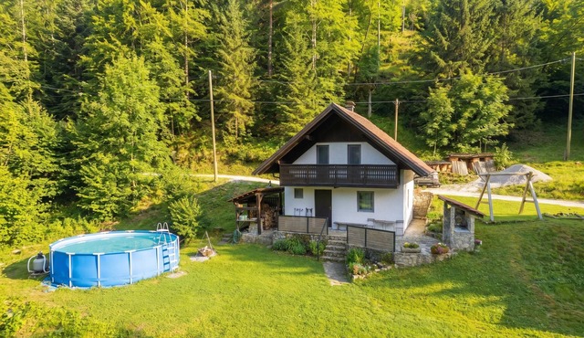House Naturalina with Pool near Tolmin, Slap ob Idrijici, Slovenia in Slap ob Idrijici