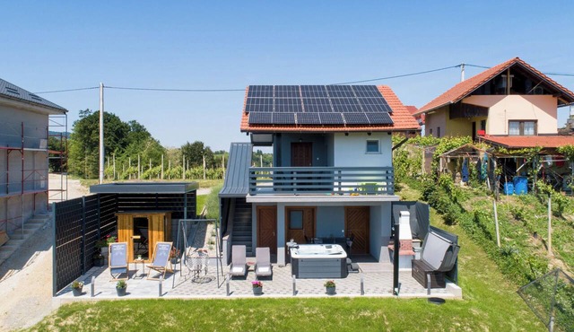 House View&Wine by Interhome