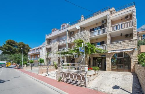 Ivana Apartments in Makarska