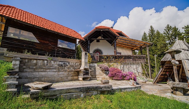 Kaval Home with Free Onsite Wellness in Dravograd