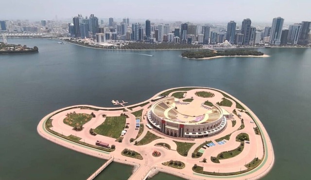 King Lake View Room with Private Balcony near Dubai in Sharjah