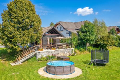 Kraševec Lodge with Garden & Pool - Happy Rentals in Velike Bloke