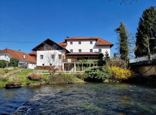 Krka River Lodge in Krka