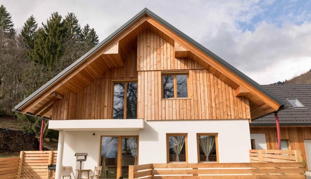 LARCH HOUSE in Cerklje na Gorenjskem
