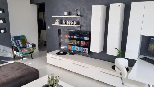 Laura Exclusive, dizajnerski uređen stan, izvrsno opremljen, self check-in in Vinkovci