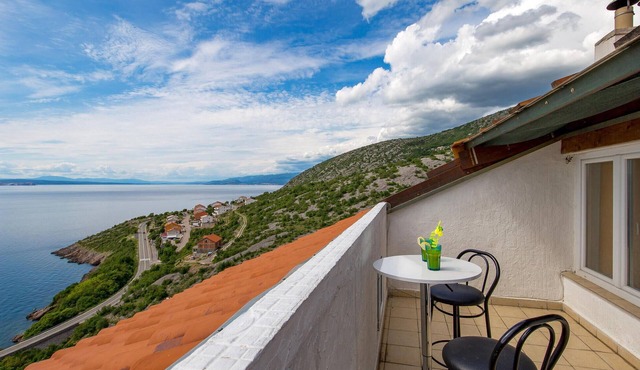Lovely apartment in Senj with WiFi