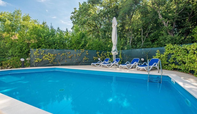 Lovely home in Kornic
