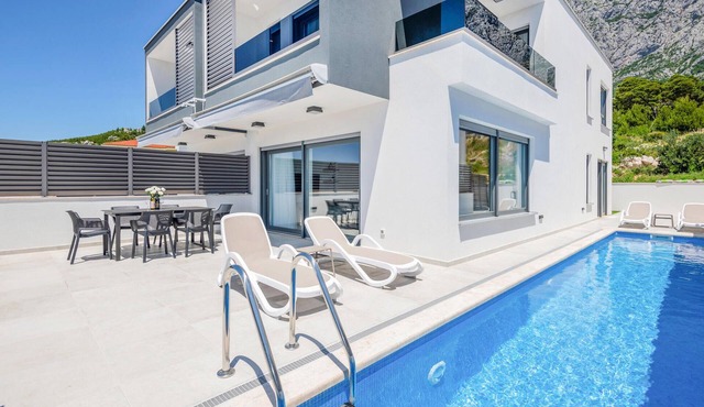 Lovely home in Makarska in Makarska