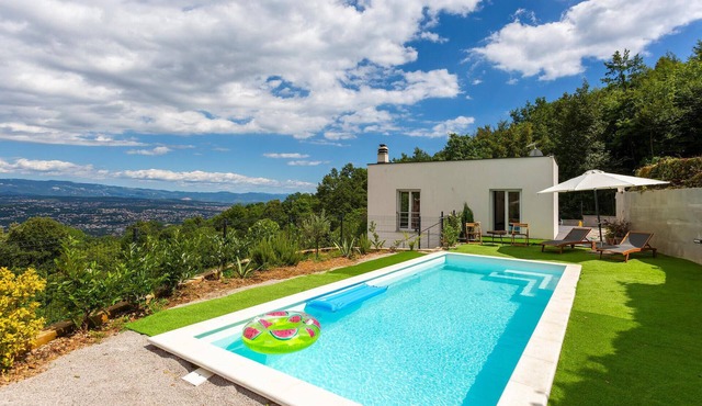 Lovely home in Rukavac