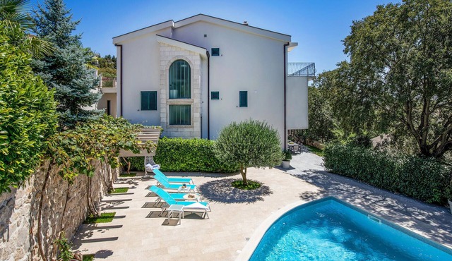 Lovely home in Vrgorac in Vrgorac