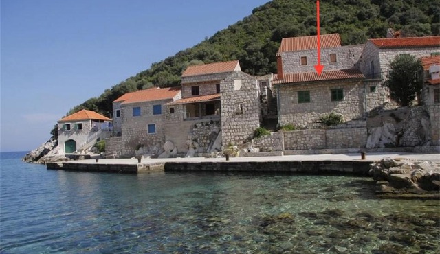 Lucica 1 Beachfront House in Lastovo