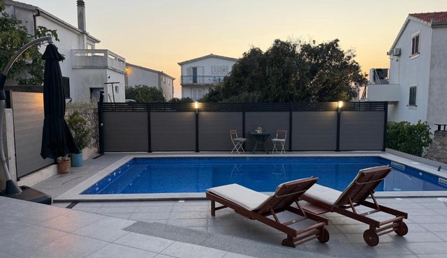 Lucija Apartmani with Pool