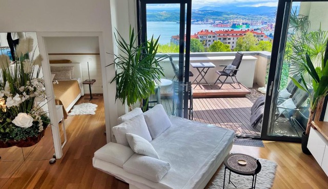 Lux -Luxury Sea and Mountains View Apartment-NEW in Koper