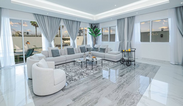 LUX White Modern Villa in Dubai
