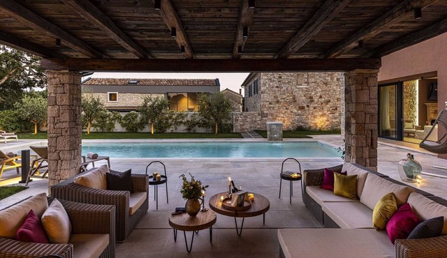 Luxurious complex for large groups in Barat in Istria
